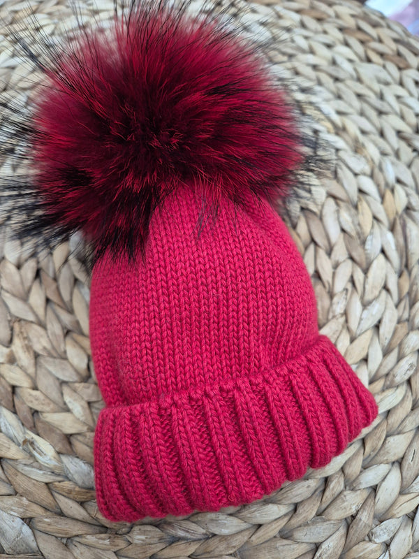 Cappello con pompon in volpe