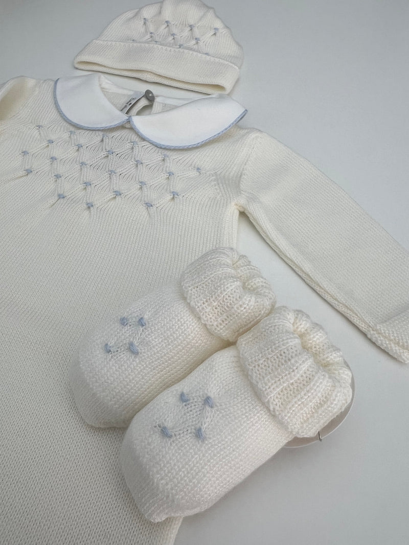 Tutina in pura lana con cappellino e babbucce