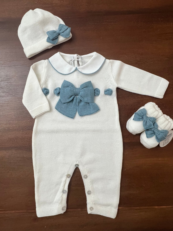 Tutina in pura lana fiocco con cappellino e babbucce