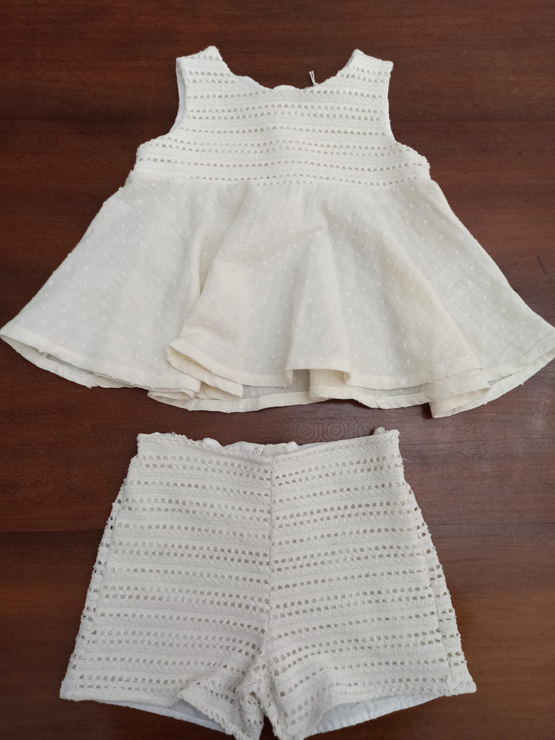 Shorts bimba in maglia traforata