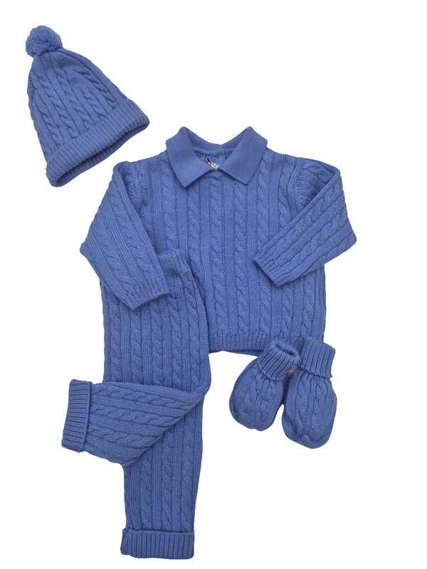 Completo 2 pezzi in pura lana con cappellino e babbucce treccia