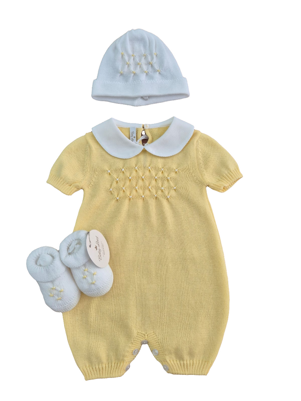 Pagliaccetto in filo punto smock con cappellino e babbucce