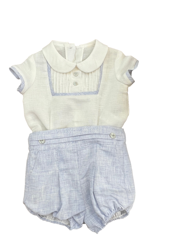 Completo elegante in lino