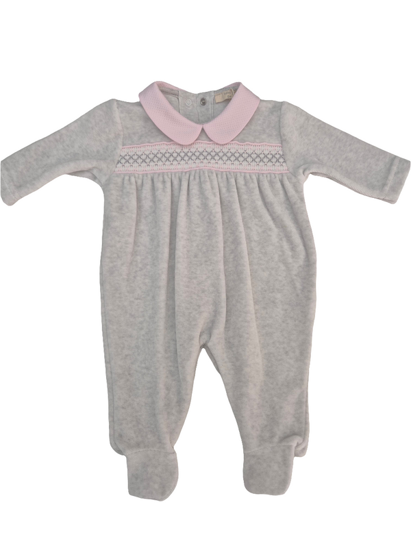 Tutina in ciniglia con punto smock