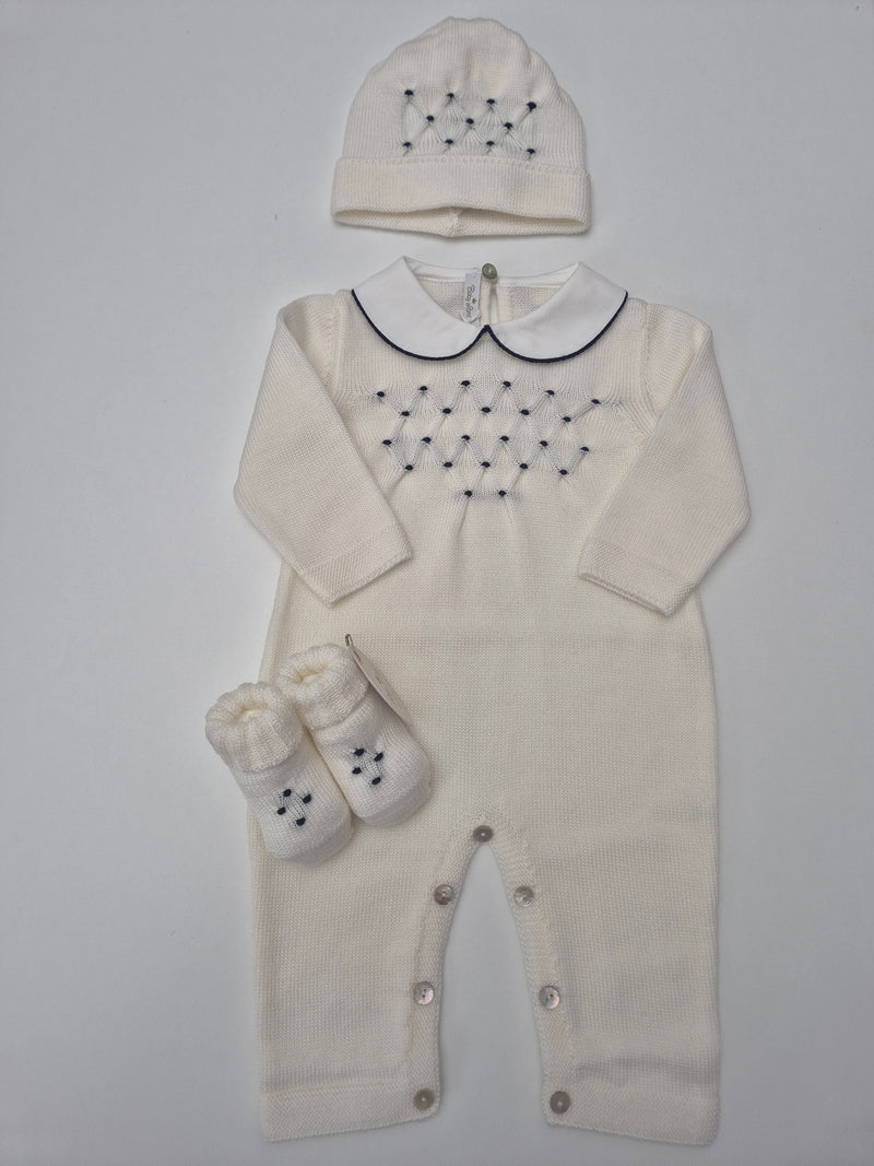 Tutina in pura lana con cappellino e babbucce punto smock