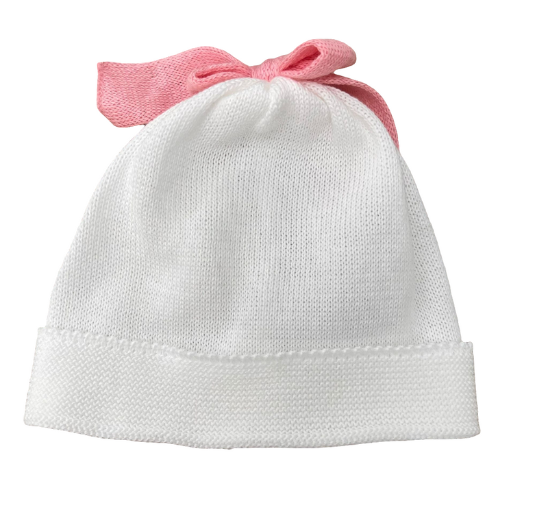 Pagliaccetto in filo fiocco con cappellino