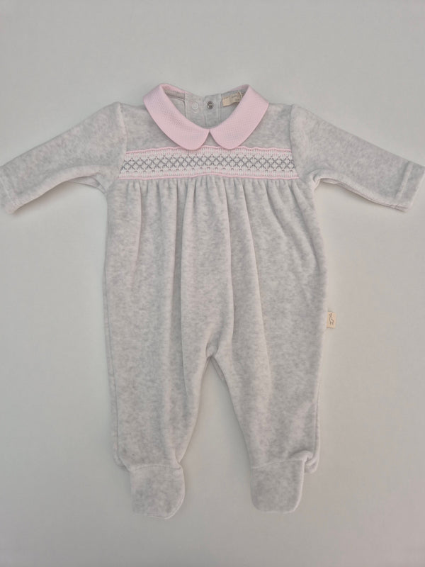 Tutina in ciniglia con punto smock