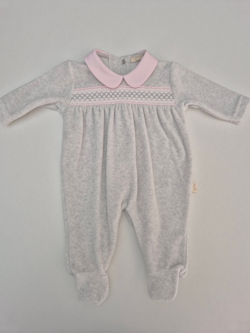 Tutina in ciniglia con punto smock